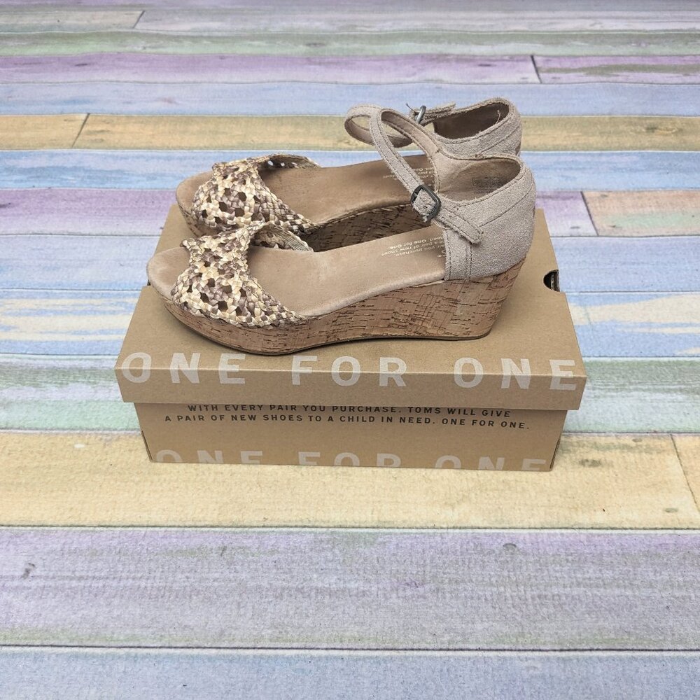 TOMS Platform Wedge Stucco Satin Woven Size 6